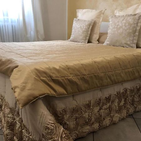 Suite House Мантуя Екстер'єр фото