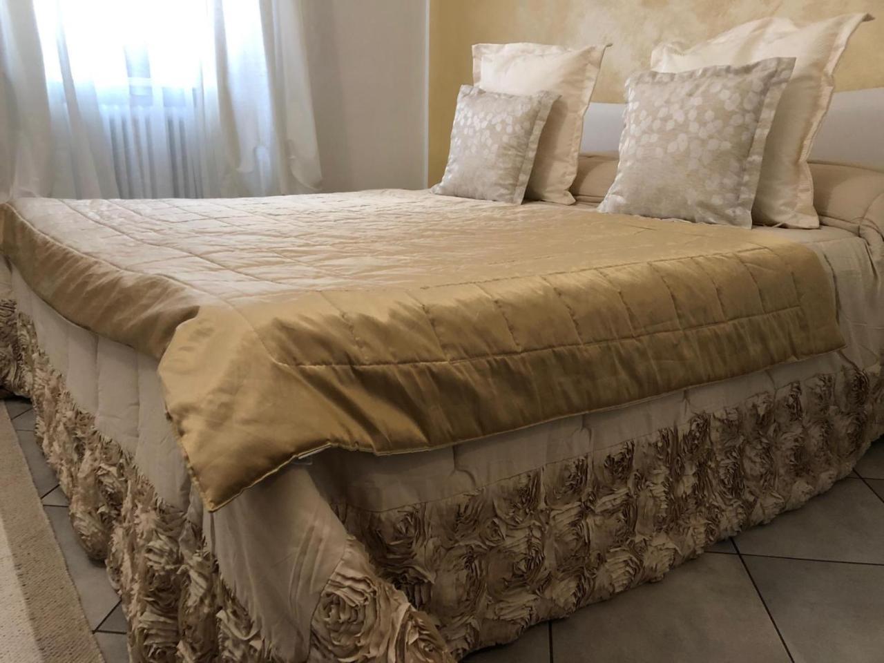 Suite House Мантуя Екстер'єр фото